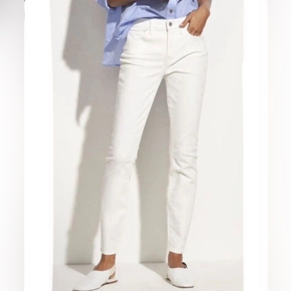 Vince Optic White Skinny Straight Crop Leg Jeans